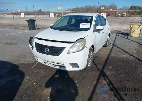 2014 Nissan Versa 1.6 Sv z USA, uszkodzony, nr VIN 3N1CN7AP0EL865955
